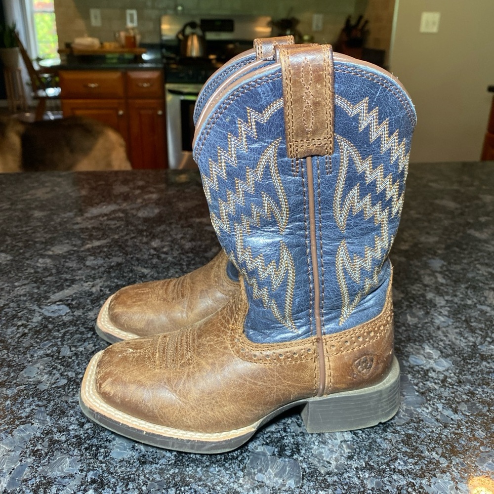 Ariat Tycoon Western Blue Leather Boots Boys Size 8 (UK Sz 7) EUC 10021591